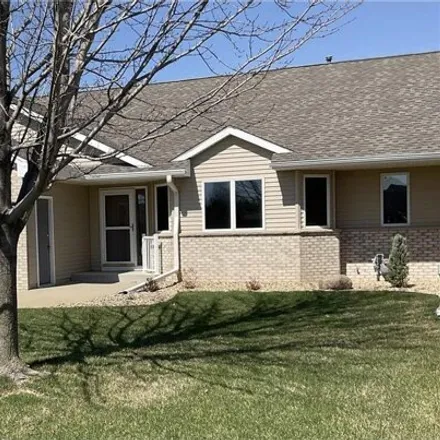Buy this 3 bed house on 1801 14th Street Southwest in Austin, MN 55912