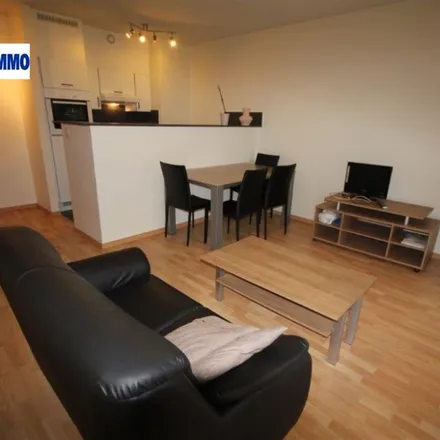 Rent this 2 bed apartment on Rue Beckers - Beckersstraat 56 in 1040 Etterbeek, Belgium