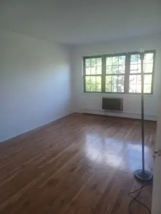Image 6 - 156th Avenue, New York, NY 11414, USA - Duplex for rent