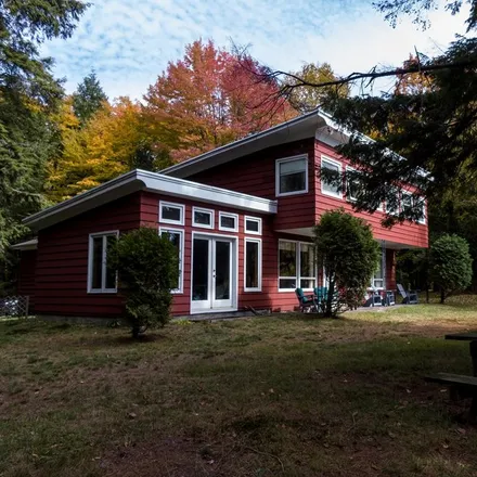 Buy this 4 bed house on 1 Lake Street in Cranberry Lake, Clifton