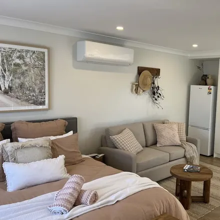 Rent this 1 bed apartment on Wollongong City Council NSW 2530