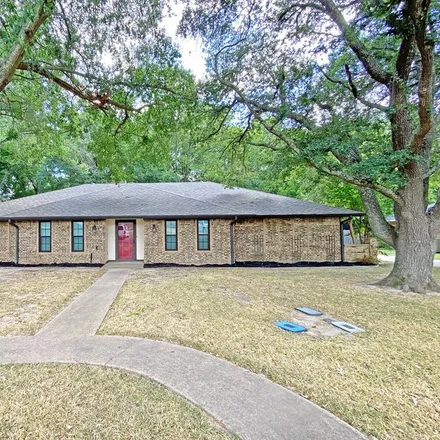 Buy this 3 bed house on 115 Guadalupe Drive in Athens, TX 75751