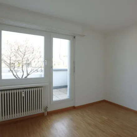 Image 5 - Tschäpperliring 2, 4153 Reinach, Switzerland - Apartment for rent