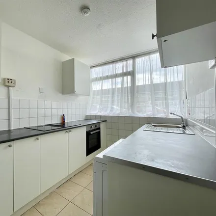 Image 3 - Beckbury Road, Coventry, CV2 2DY, United Kingdom - Apartment for rent