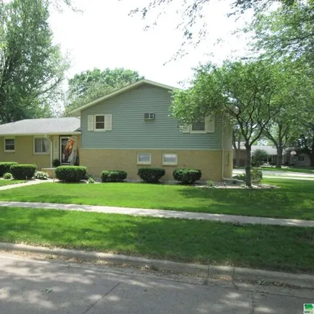 Buy this 3 bed house on 1826 Grant Street in Sheldon, IA 51201