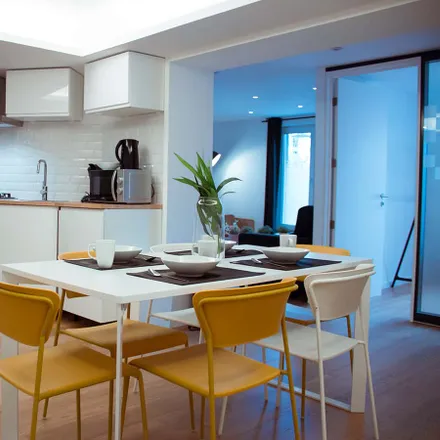 Rent this 2 bed apartment on Rue d'Arenberg - Arenbergstraat 52 in 1000 Brussels, Belgium