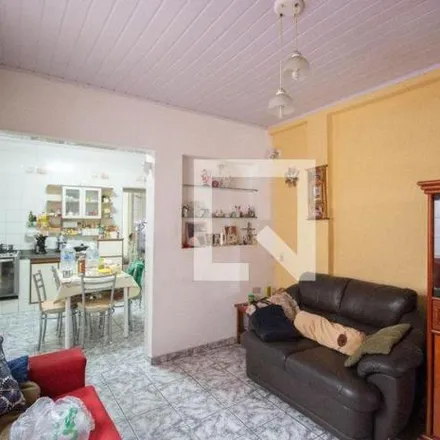 Rent this 3 bed house on Rua Tacaimbó in Parada XV de Novembro, São Paulo - SP