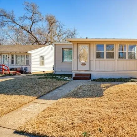 Buy this 2 bed house on 307 Missouri Avenue in Salina, KS 67401