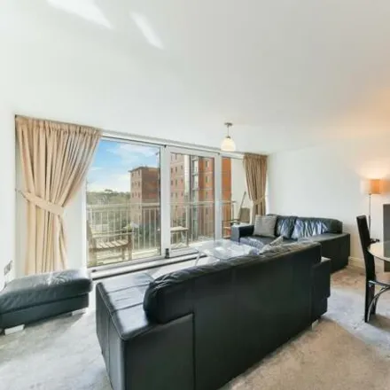 Buy this 1 bed apartment on unnamed road in London, TW8 0AZ