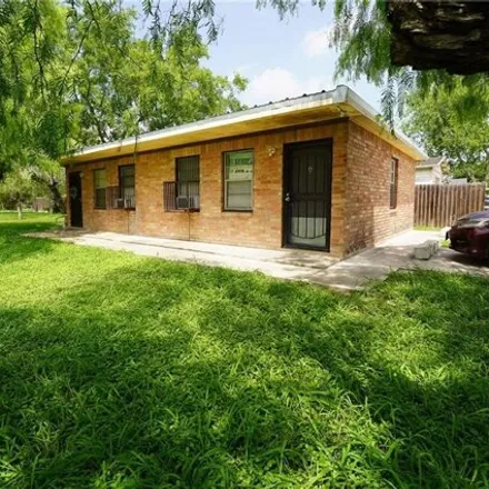 Buy this studio house on 275 South 6th Street in Donna, TX 78537