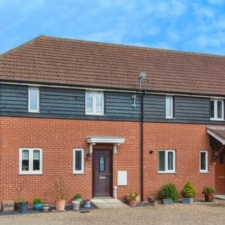 Image 1 - Sparrows Rise, Needham Market, IP6 8TR, United Kingdom - Townhouse for sale
