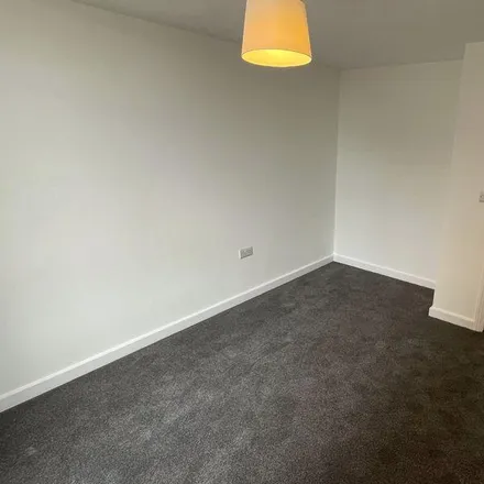 Image 6 - Manhattans, 5 Clifford Street, Long Eaton, NG10 1ED, United Kingdom - Apartment for rent