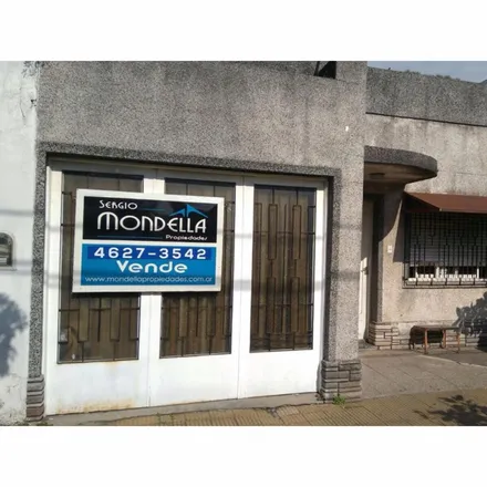 Buy this 2 bed house on Morón in Sanguinetti, 1742 Moreno