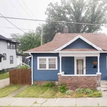 Buy this 1 bed house on 5047 East Michigan Street in Indianapolis, IN 46201