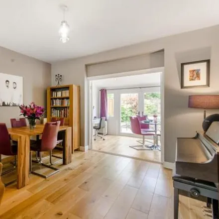 Image 5 - Friday Hill West, London, E4 6EW, United Kingdom - House for sale