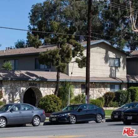 Buy this studio apartment on 10782 Nettleton Street in Los Angeles, CA 91352