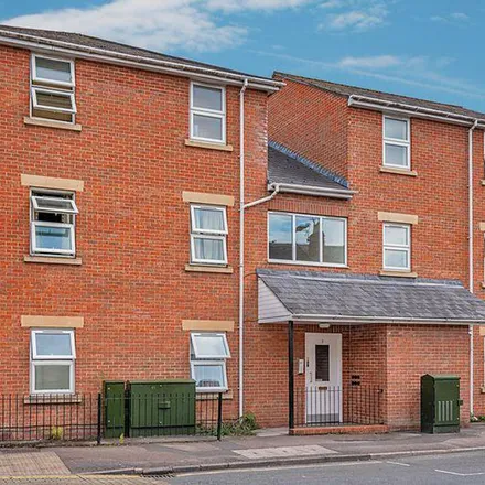 Image 2 - British Halal, 1 Upton Street, Gloucester, GL1 4JT, United Kingdom - Apartment for rent