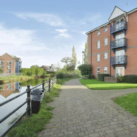Buy this 1 bed apartment on Drapers Field in Daimler Green, CV1 4RE