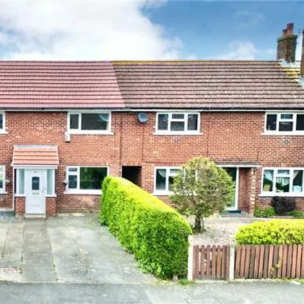 Buy this 3 bed townhouse on Gilroy Road in Hoylake, CH48 6AB