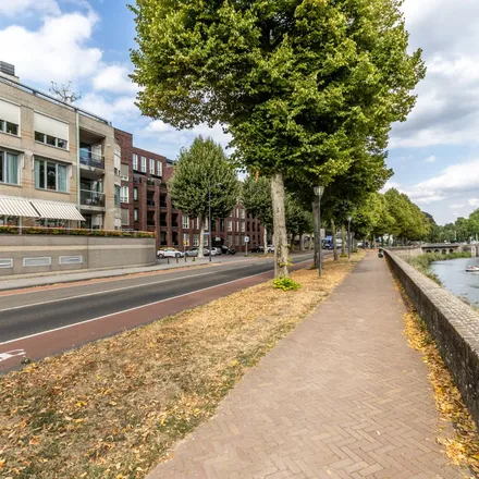 Rent this 1 bed apartment on Zuidwal 12 in 5211 JE 's-Hertogenbosch, Netherlands