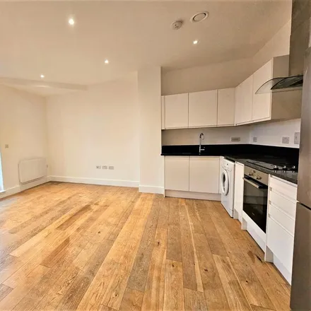 Rent this 2 bed apartment on Cornwall House in High Street, Slough