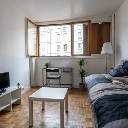 Rent this studio apartment on 32;34 Rue des Envierges in 75020 Paris, France