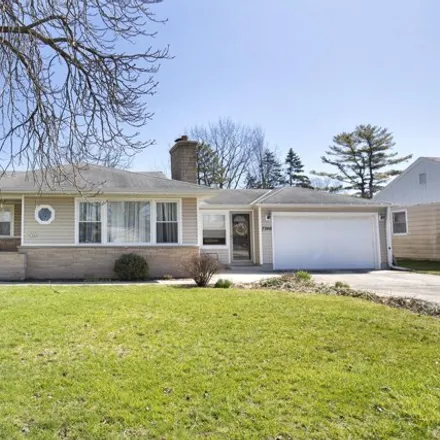 Buy this 3 bed house on 7246 North Iroquois Road in Glendale, WI 53217