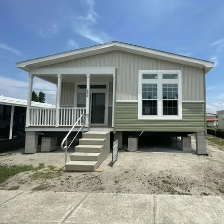 Buy this studio apartment on 1415 Main St Lot 473 in Dunedin, Florida