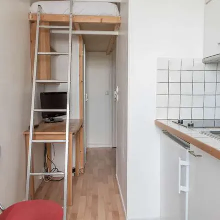 Rent this 1 bed apartment on 1 Avenue Stéphane Mallarmé in 75017 Paris, France
