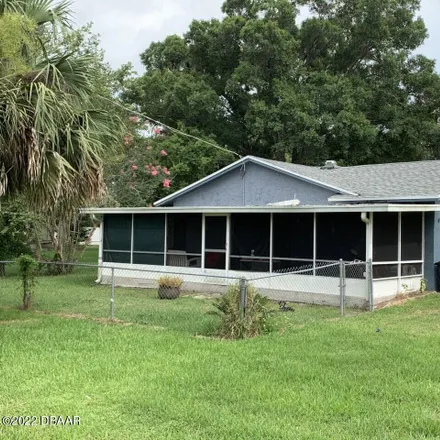 Image 3 - 197 Howard Avenue, New Smyrna Beach, FL 32168, USA - House for sale