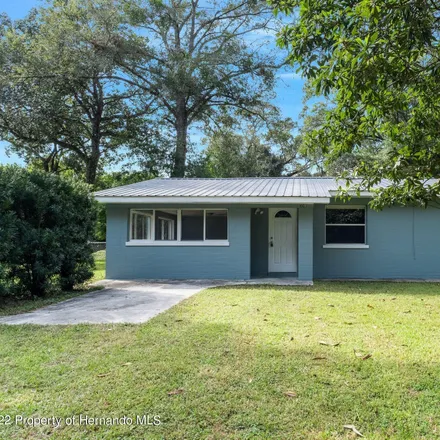 Buy this 2 bed house on 359 Lincoln Avenue in Masaryktown, Hernando County