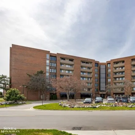 Image 1 - 2198 Country Club Drive, Saint Clair Shores, MI 48082, USA - Condo for sale