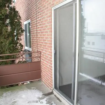 Image 4 - 38 Dawson Road, Guelph, ON N1H 5T8, Canada - Apartment for rent