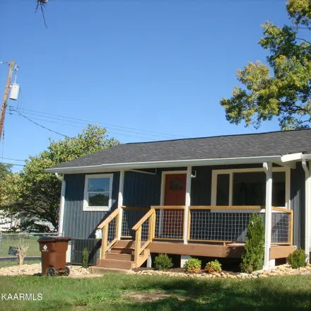 Buy this 2 bed house on Parma Road in Oak Ridge, TN 37830