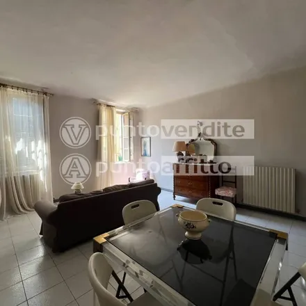 Image 2 - Piazza San Michele, 55100 Lucca LU, Italy - Apartment for rent