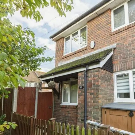 Buy this 2 bed house on Chardwell Close in London, E6 5RR