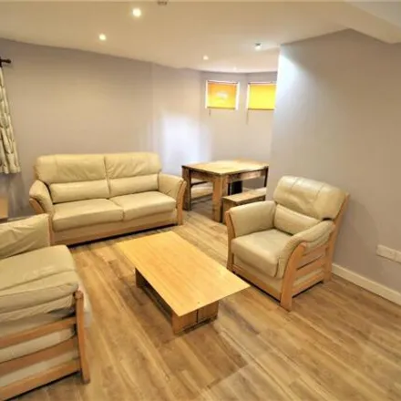 Image 5 - Chestnut Villas, 8 Chestnut Street, Leeds, LS6 1BB, United Kingdom - Duplex for rent