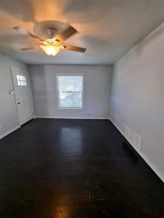 Image 4 - 10433 Cayuga Drive, Reinhardt, Dallas, TX 75228, USA - House for rent