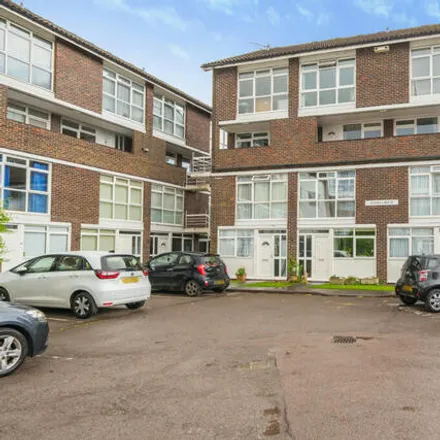 Buy this 2 bed apartment on Goral Mead in Rickmansworth, WD3 1BL