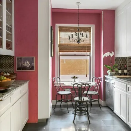 Rent this 3 bed apartment on La Scuola d'Italia Guglielmo Marconi in 12 East 96th Street, New York