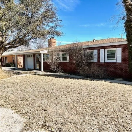 Image 5 - 431 Southwest 17th Street, Seminole, TX 79360, USA - House for sale