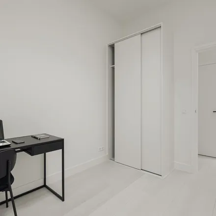 Rent this 2 bed apartment on Tweede Boomdwarsstraat 17-1 in 1015 LJ Amsterdam, Netherlands