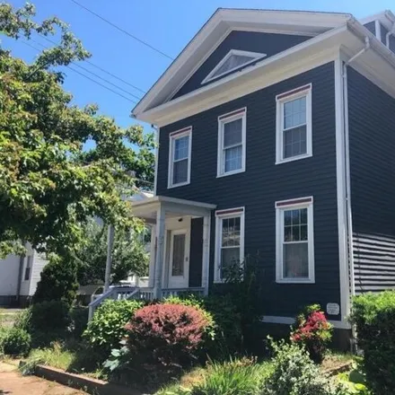 Buy this 4 bed house on Edwards Street in New Haven, CT 06511