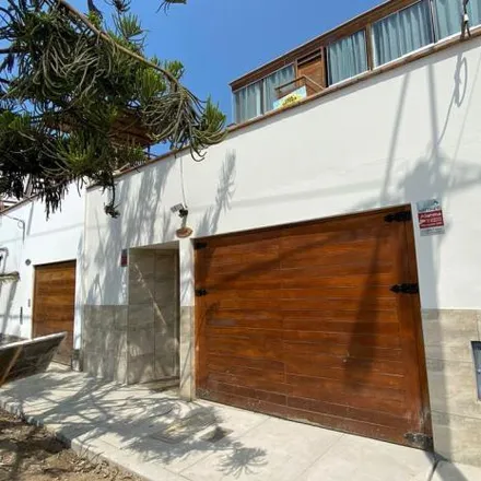 Rent this 3 bed house on Avenida Pampa Pacta in Lima Metropolitan Area 15846, Peru