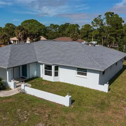 Buy this 4 bed house on 1418 Crest Drive in Sarasota County, FL 34223