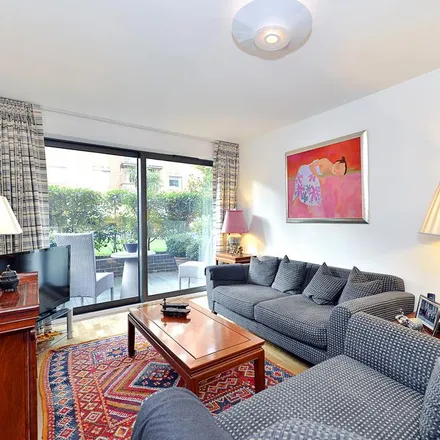 Rent this 1 bed apartment on Horsley Court in Montaigne Close, London