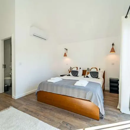 Image 3 - Rua General Torres 359, 4430-109 Vila Nova de Gaia, Portugal - Apartment for rent