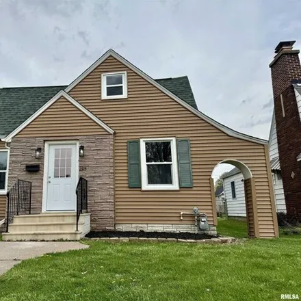 Buy this 3 bed house on 2343 5th Street in Moline, IL 61265