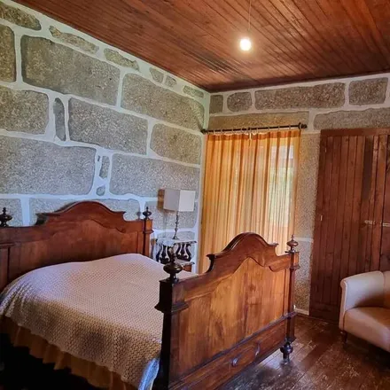 Rent this 5 bed townhouse on 4850-382 Vieira do Minho