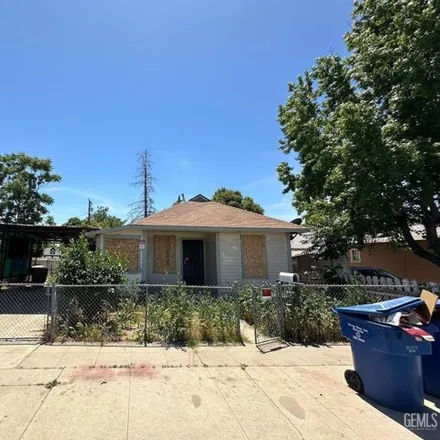 Buy this 2 bed house on 126 Ferguson Avenue in Seguro, Bakersfield